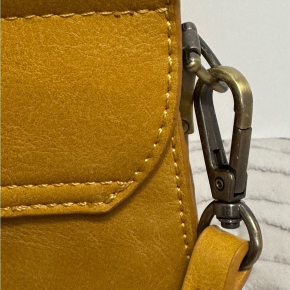 Joy Suan crossbody purse - Picture 4 of 11